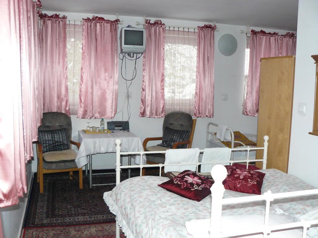 Piaseczno Willa Staropolska エクステリア 写真